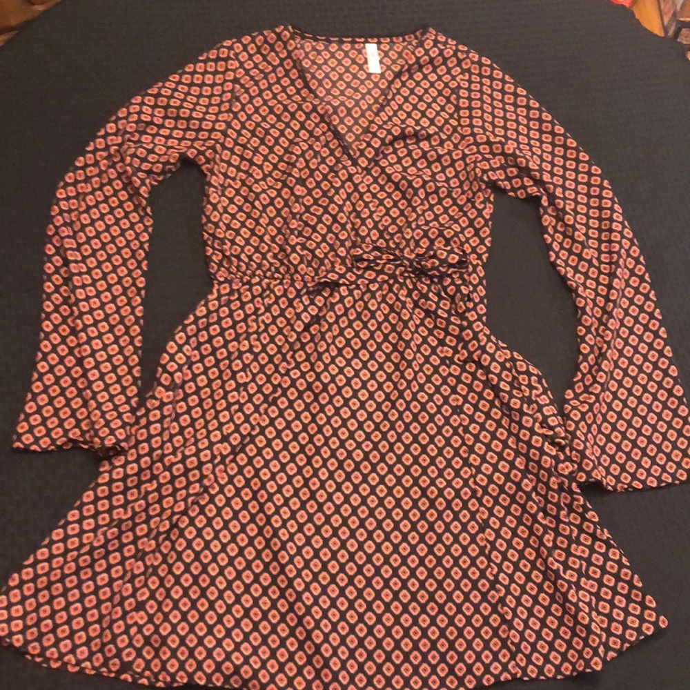 Black & red Xhilaration faux wrap dress
